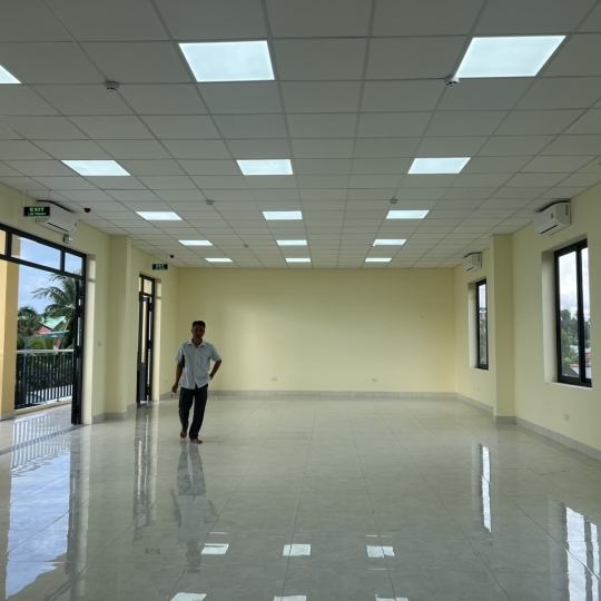Hoàn thiện hội trường Agribank