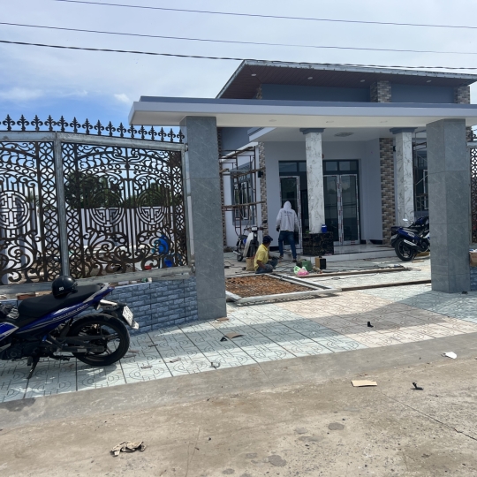 Nhà chi thảo Phú Khương